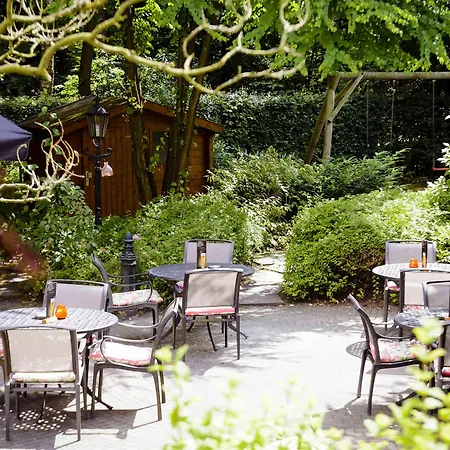 Отель Fletcher Restaurant Epe-zwolle 4*