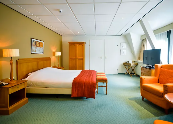 Hotel Fletcher Restaurant Epe-zwolle 4*